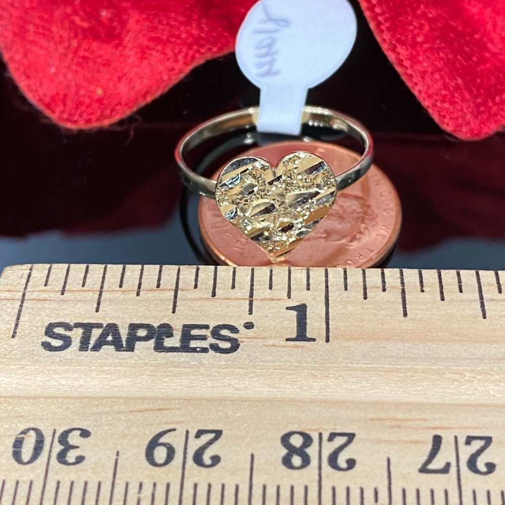 10K Yellow Gold Single Band Nugget Heart Ring - Picture 7 of 8